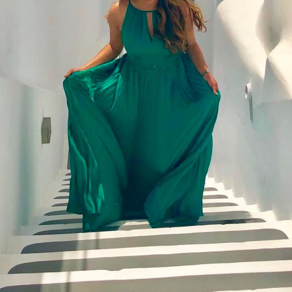 Adrianna Papell long pleated green gown - Picture 3 of 10